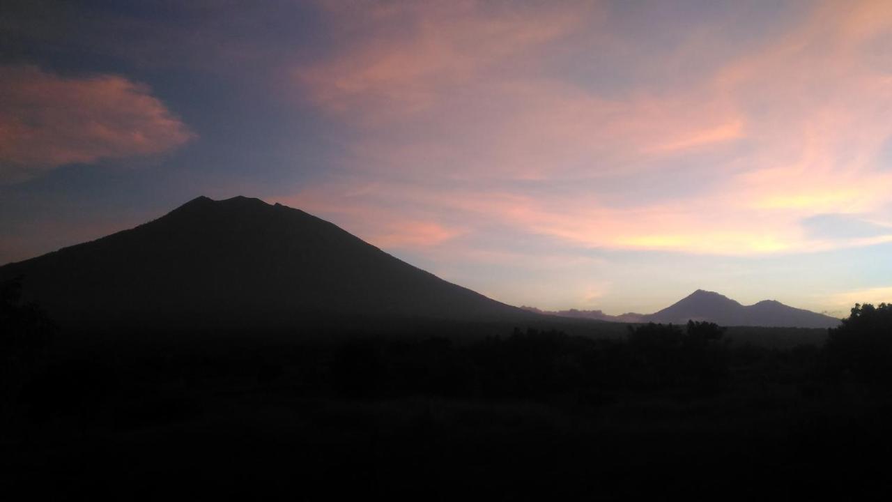 Khrisna Sunrise Homestay Tulamben Esterno foto