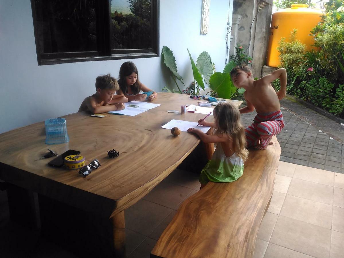 Khrisna Sunrise Homestay Tulamben Esterno foto